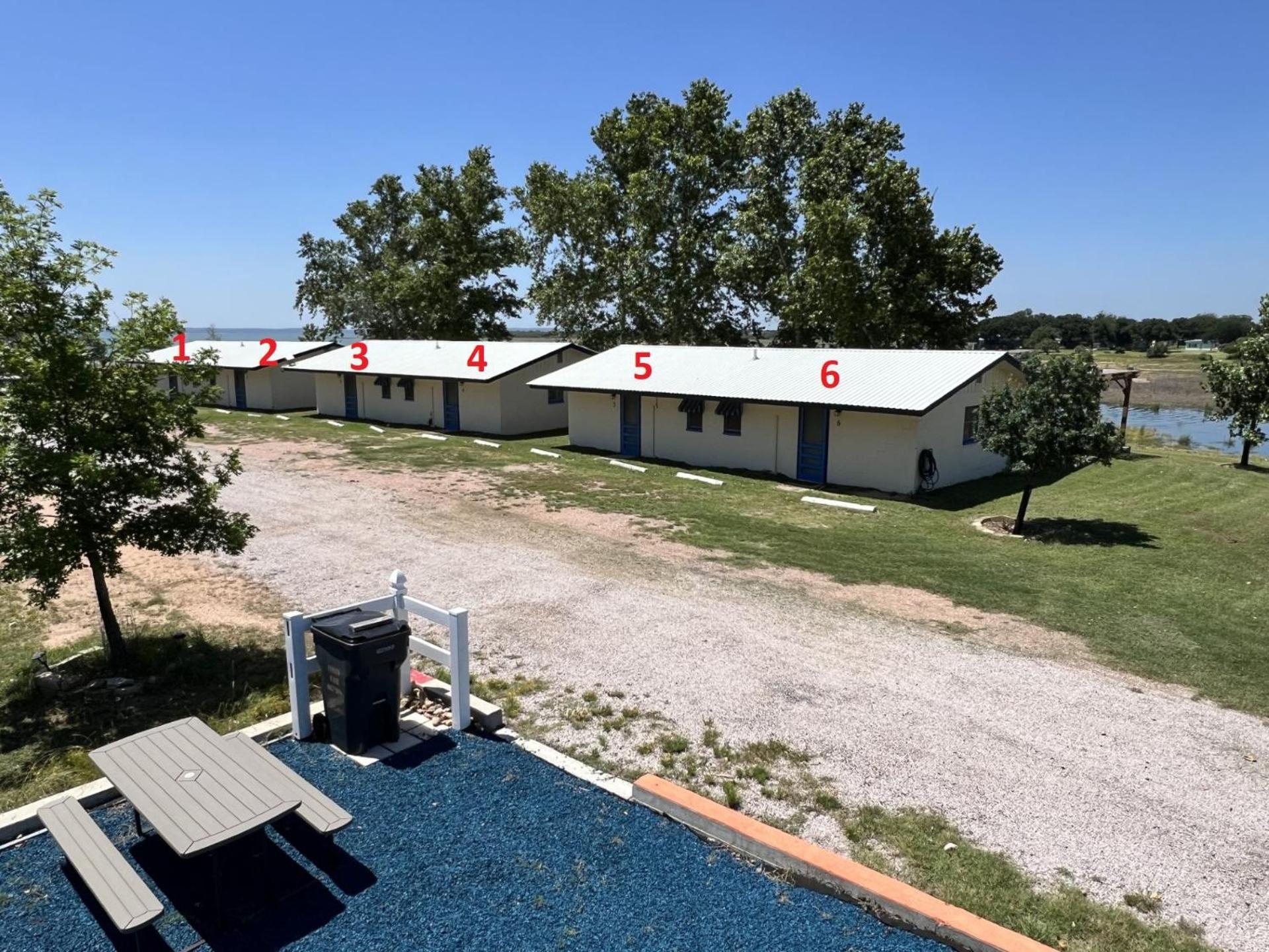 Oasis Lake Buchanan Bluffton Exterior photo
