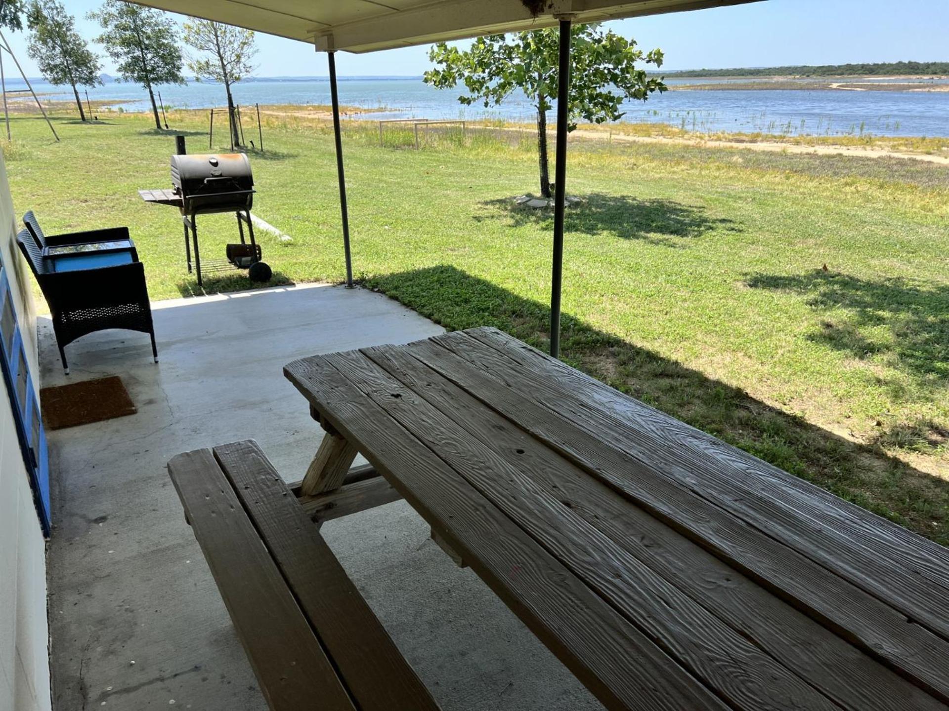 Oasis Lake Buchanan Bluffton Exterior photo